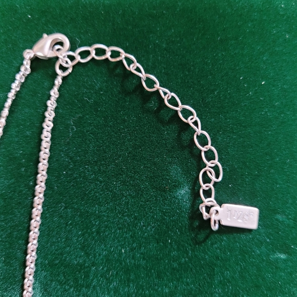 1928®️ Rose Beads Silvertone Necklace - Picture 4 of 8